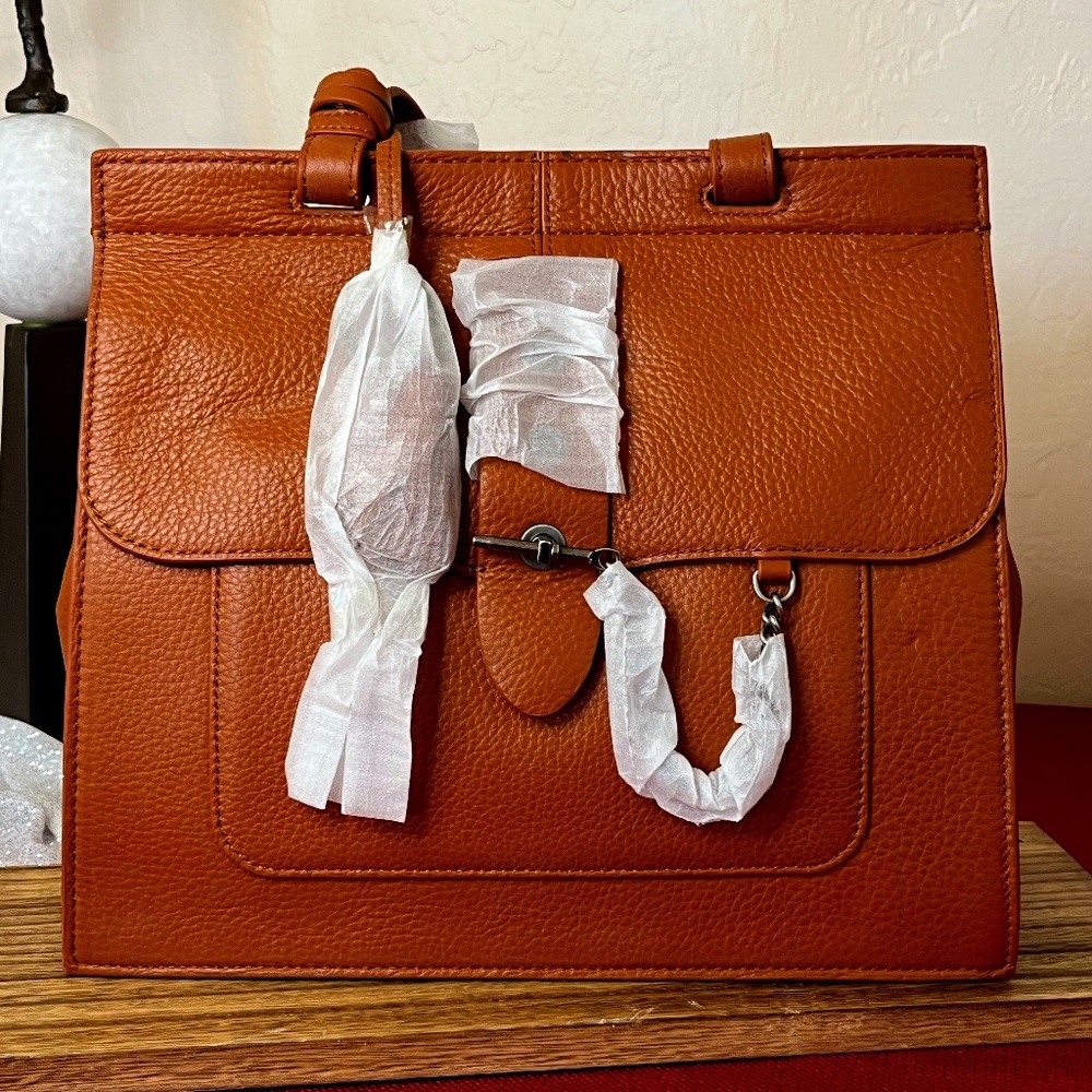 NEW Badgley Mischka Medium Crossbody Leather Handbag